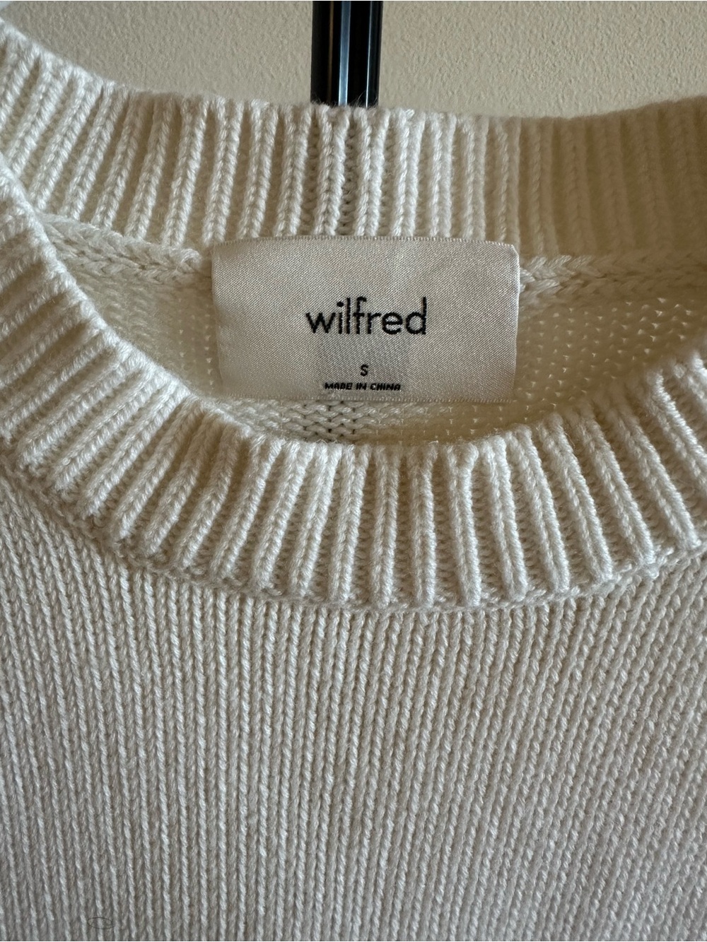 Aritzia Wilfred Cream Sleeveless Crewneck Sweater Vest - Picture 3 of 6